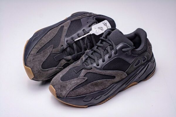 Yeezy 700 ‘utility Black’ Replica - Image 3