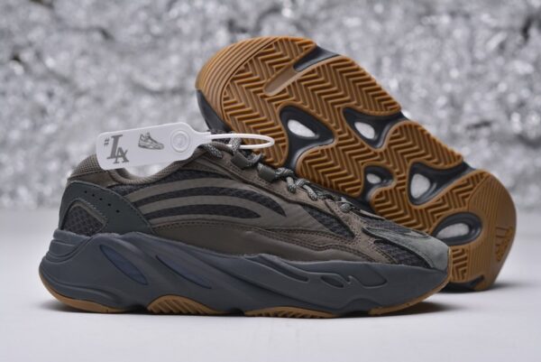 Yeezy 700 V2 “geode” Replica - Image 2