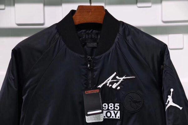 Air Jordan Bomber Jacket Replica - Image 3