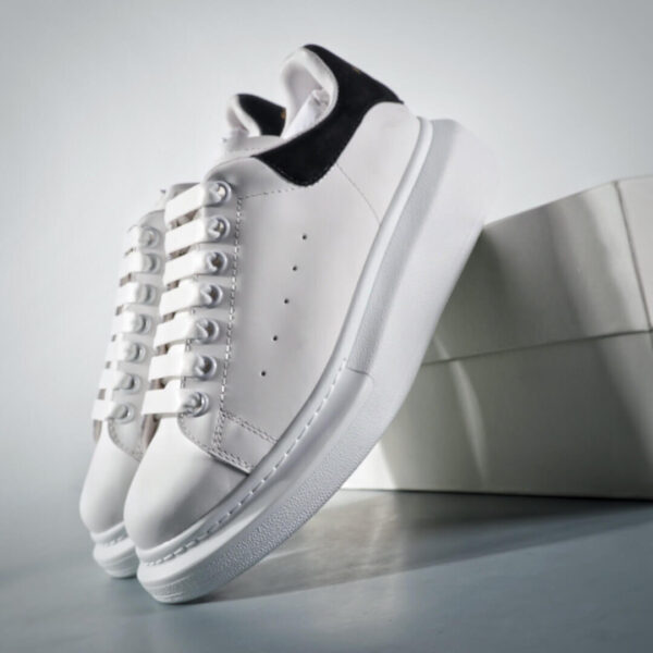 Alexander Mcqueen Suede-trimmed Leather Exaggerated-sole Sneakers-black Replica - Image 5