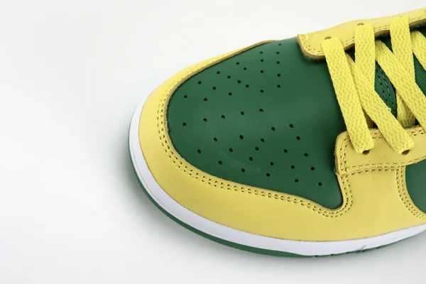 Dunk Low Reverse Brazil - Image 3