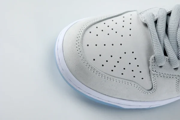 Sb Dunk Low White Lobster (friends And Family) Reps - Image 4