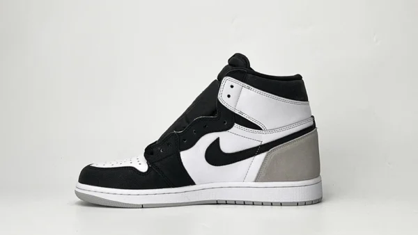 Air Jordan 1 High Og ’grey Fog’ - Image 4