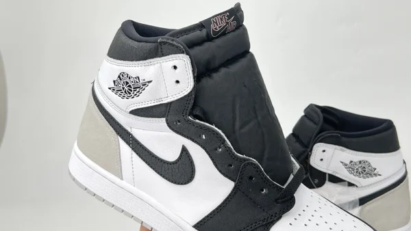 Air Jordan 1 High Og ’grey Fog’ - Image 2