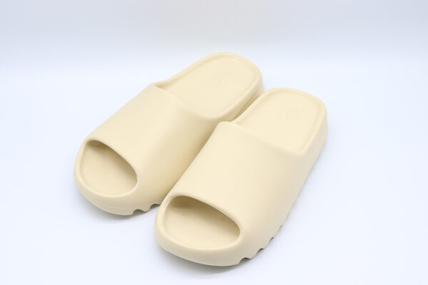 Yeezy Slide Bone Replica - Image 3