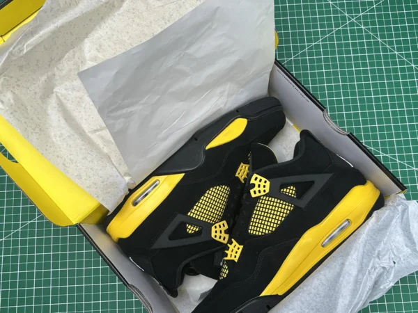 Air Jordan 4 Retro ‘thunder’ 2023 Quality Reps - Image 2