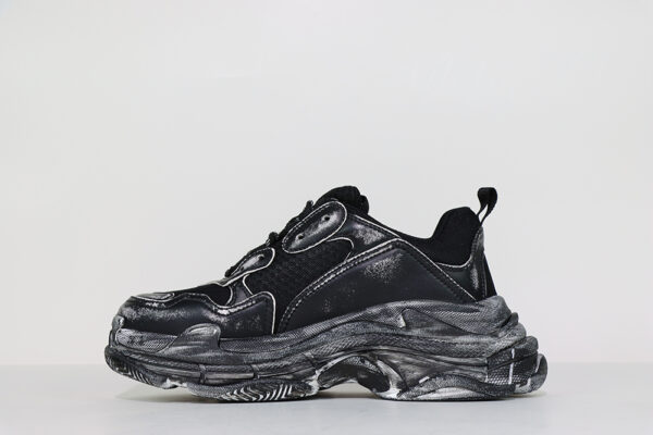 Balenciaga Triple S Snekaer “dirty Black” - Image 3