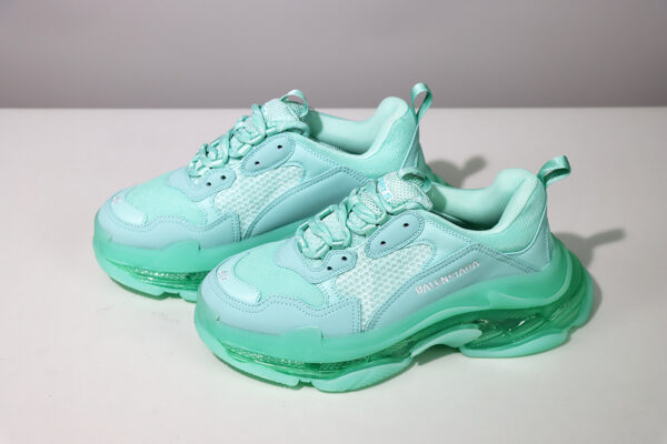 Crystal Green - Image 2