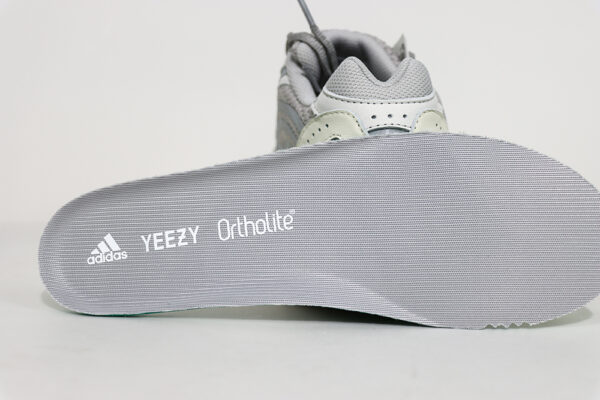 Yeezy 700 V2 Static - Image 3