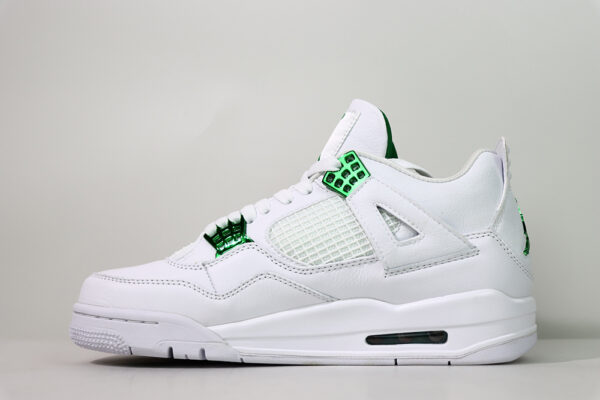 Air Jordan 4 Retro ‘green Metallic’ - Image 3