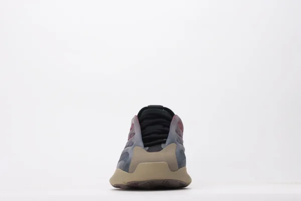 Yeezy 700 V3 “fade Carbon“ - Image 4