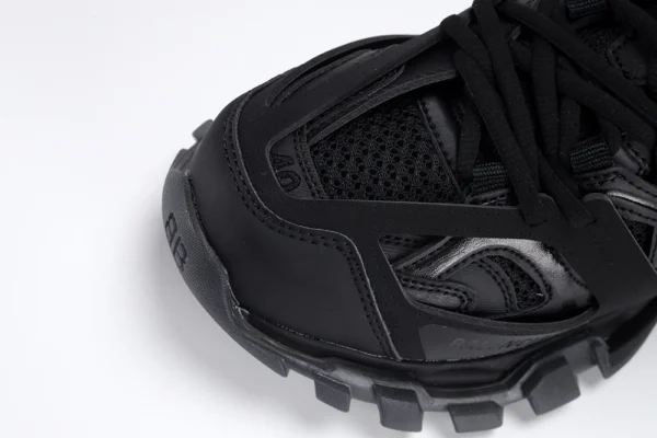 Balenciaga Triple-s Bright Black - Image 4