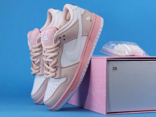 Nike Sb Dunk Low Pink Pigeon - Image 6