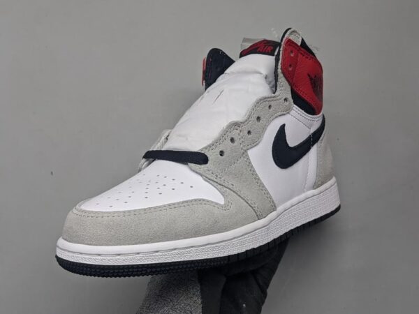 Jordan 1 Retro High Light Smoke Grey - Image 4