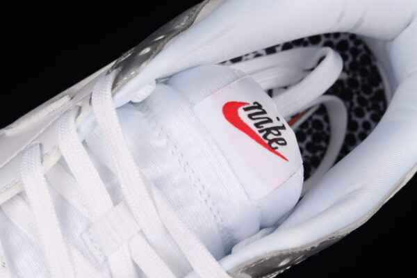 Nike Dunk Low Metallic Heirloom (w) - Image 7