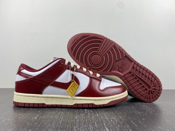 Nike Dunk Low Prm Vintage Team Red - Image 2