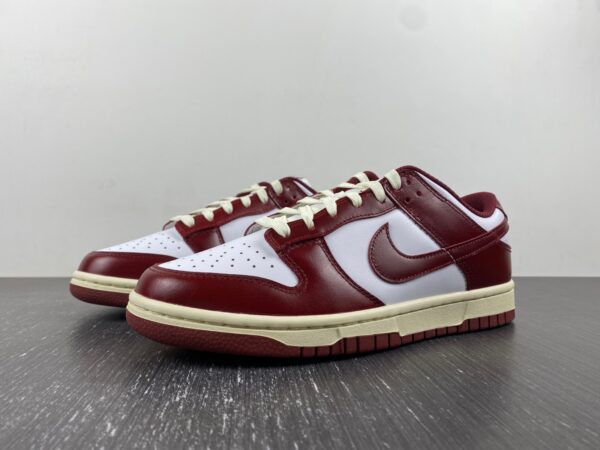 Nike Dunk Low Prm Vintage Team Red - Image 7