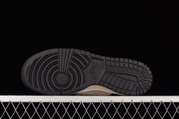 Otomo Katsuhiro X Nike Sb Dunk Low Steamboy Ost Purple Green - Image 7