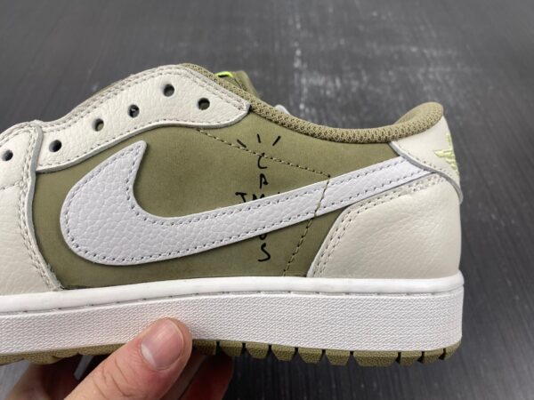 Travis Scott X Air Jordan 1 Low Golf – Pre Release - Image 3