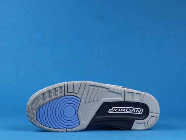 Jordan 3 Retro Unc (2020) - Image 3
