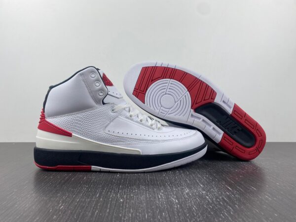 Jordan 2 Retro Og Chicago (2022) - Image 6