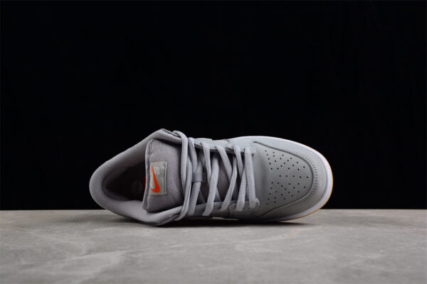 Nike Sb Dunk Low Pro Iso Orange Label Wolf Grey Gum - Image 4