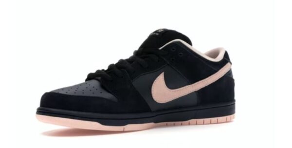 Nike Sb Dunk Low Black Washed Coral - Image 4