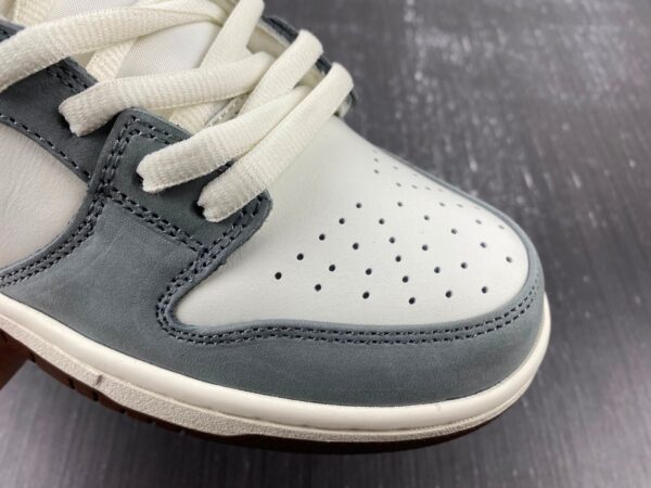 Nike Sb Dunk Low X Yuto Horigome Gray White - Image 4