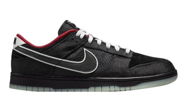 On-foot Look At The ‘league Of Legends’ Lpl X Nike Dunk Low Collabo - Image 2