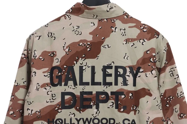 Gallery Dept Camouflage Print Zipped Jacket - Image 4