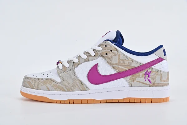 Rayssa Leal X Nike Sb Dunk Low - Image 3